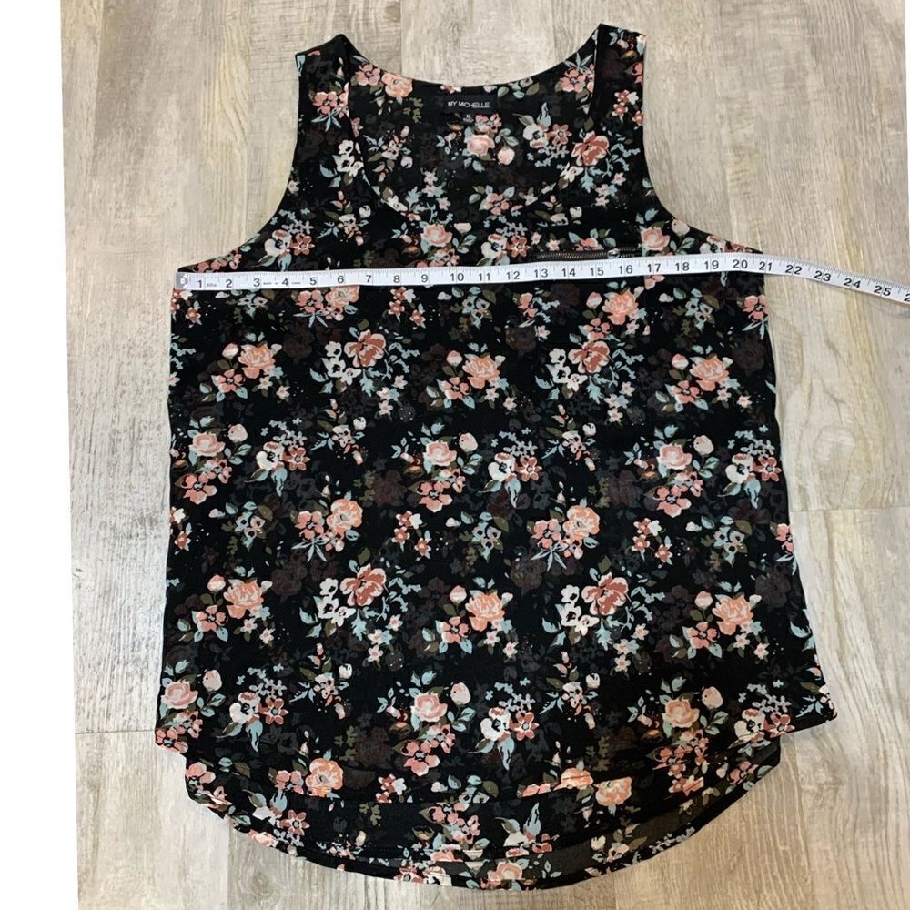 My Michelle Women’ sleeveless hi-lo top Blouse sz xL Floral Zipper Sides Layered - Picture 5 of 11